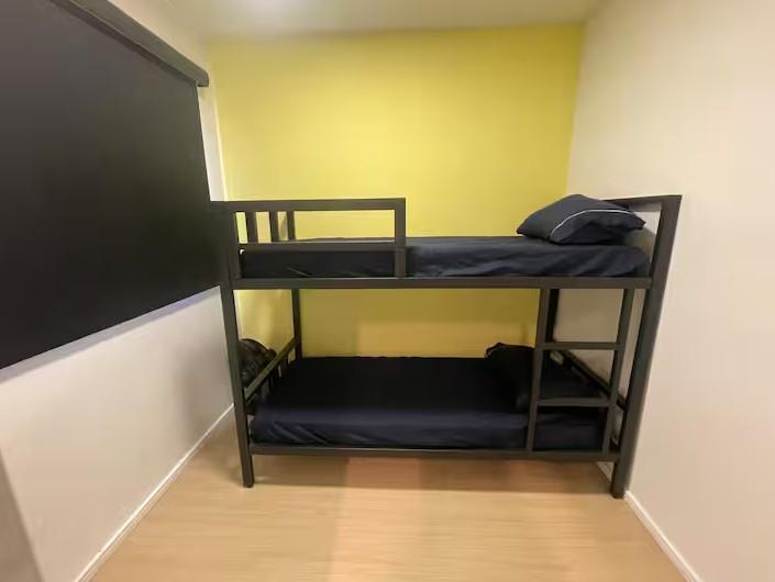 Apt 2 dorm metrô Liberdade e Sé